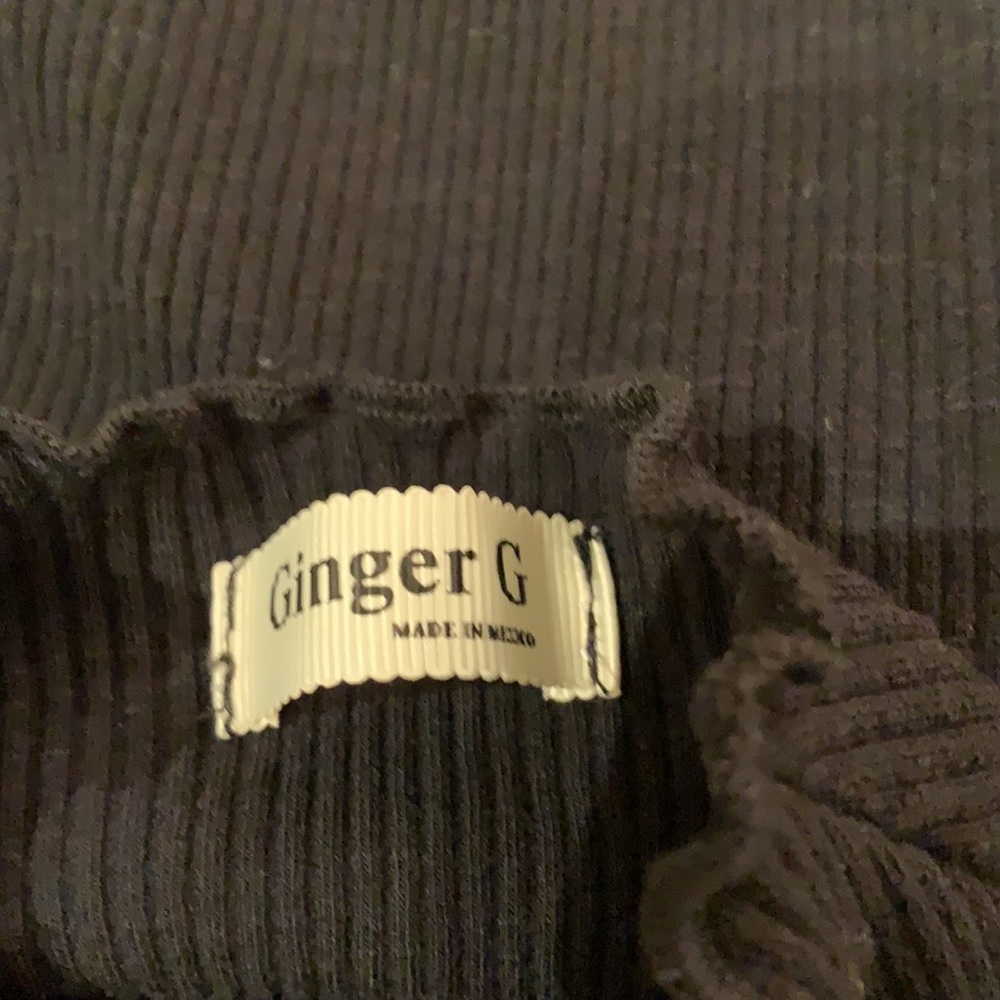 Ginger G black  ribbed mock turtleneck top - Picture 4 of 5